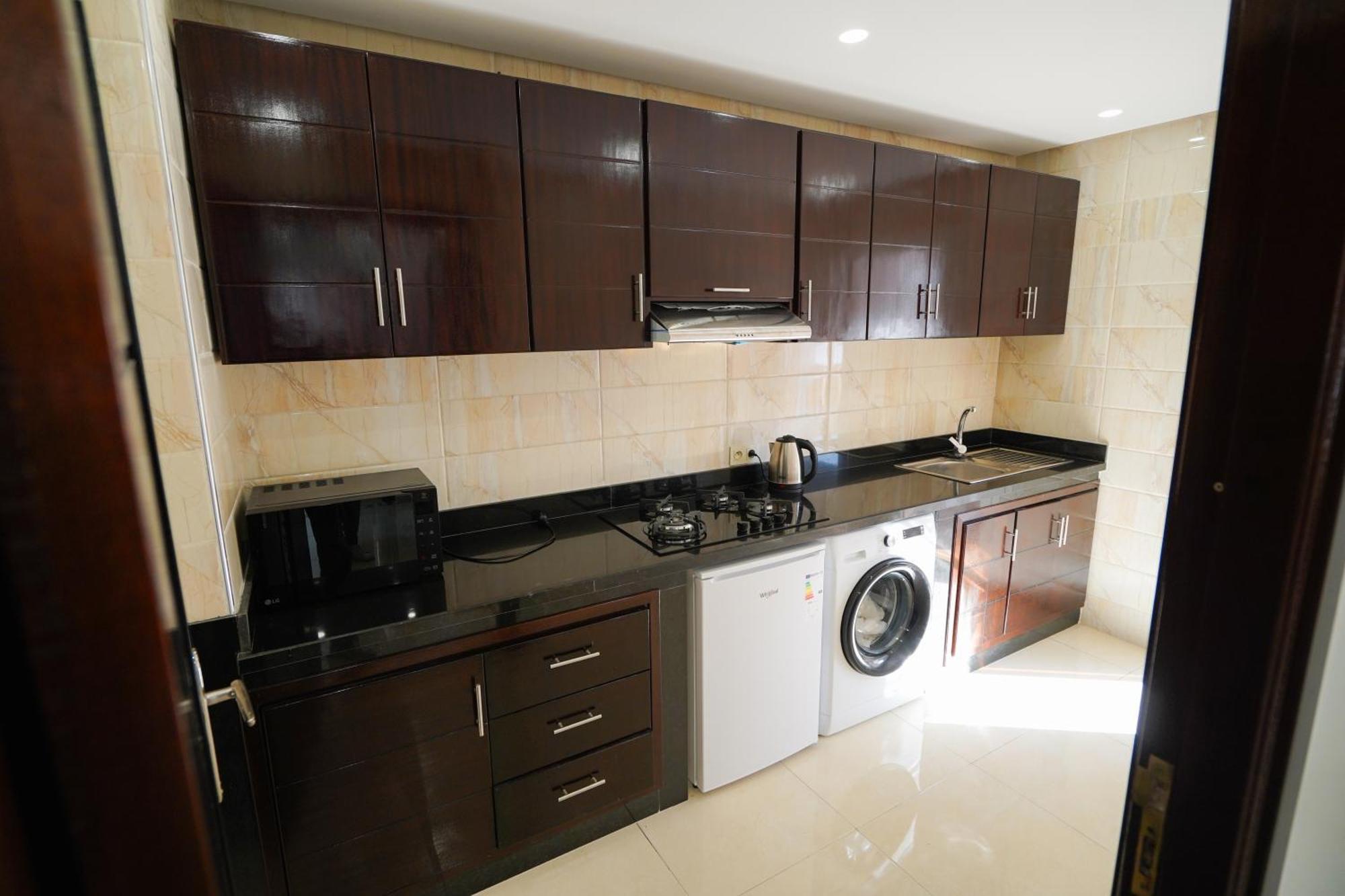 Appartement With Terasse 5 Min To Tanger Marina-Free Parking Bagian luar foto